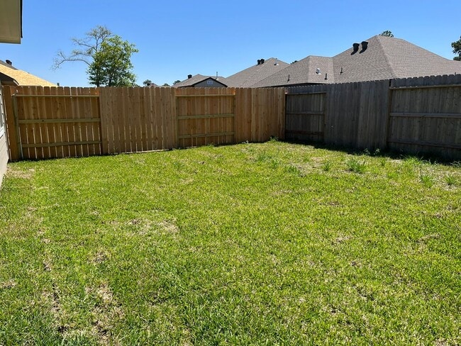 Building Photo - 3/2/2  in the beautiful  gated community of Point Aquarius WISD