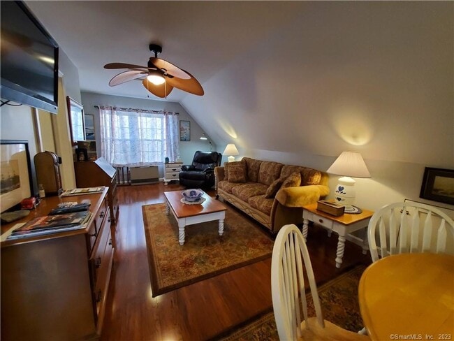 Building Photo - 33 Chapman Rd