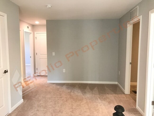 Building Photo - 1648 Pantego Trl