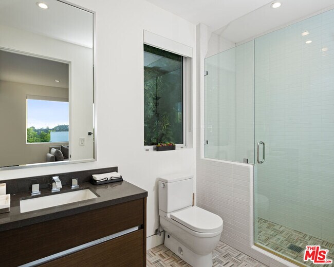 Building Photo - 2630 Eden Pl