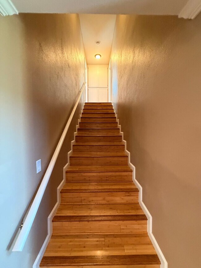 Building Photo - Unbelievable 4 Bed, 4 Bath House For Rent In Buena Park-Must See To Appreciate!