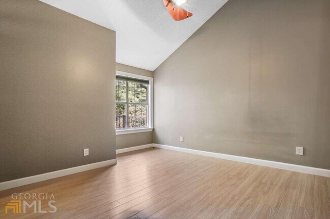 Building Photo - 1007 Sandy Ln Dr
