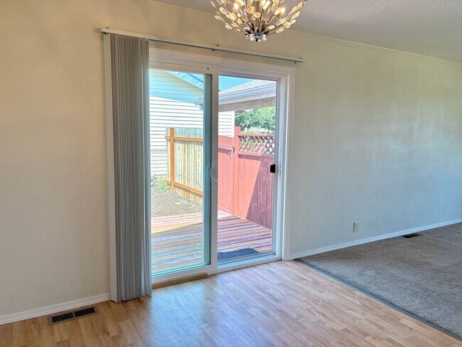 Building Photo - Parkrose Nicely Remodeled Ranch Home on Corner Lot with Carport, A/C