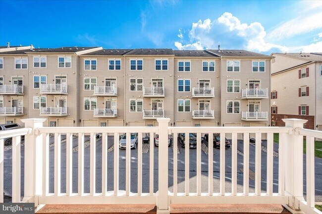 Building Photo - 5059 Small Gains Wy