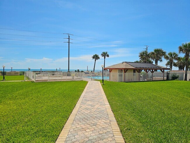Building Photo - 3600 S Ocean Shore Blvd