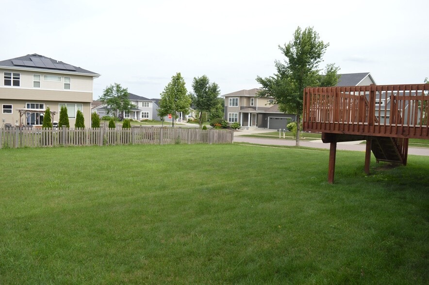 Building Photo - 321 Alton Dr