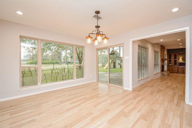 Building Photo - 2103 Winged Foot Dr