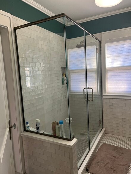 master bath - 106 Circle Rd