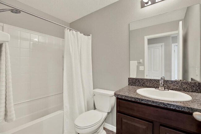 Building Photo - 16930 Storyline Dr