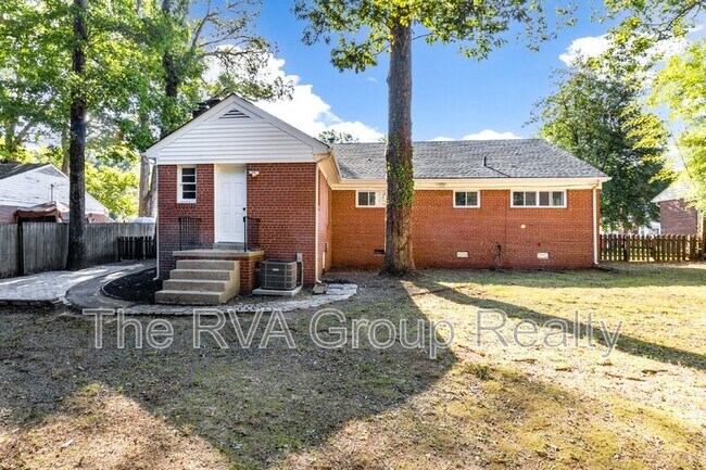 Building Photo - 6220 Debora Dr