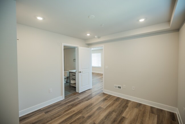 Building Photo - 3707 Haverford Ave