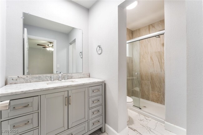 Building Photo - 2905 Kings Way