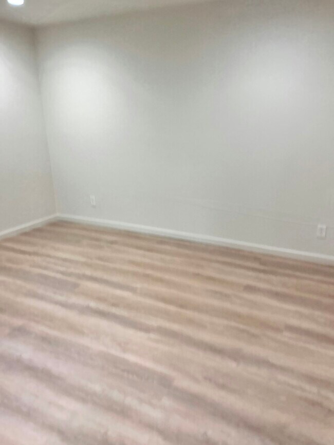 Building Photo - 3919 Buena Vista St