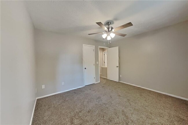 Building Photo - 11195 Crowthore Ct