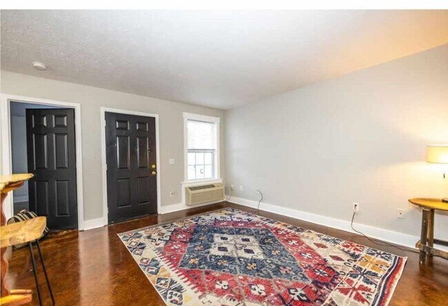 Building Photo - 106 Park Haven Dr.