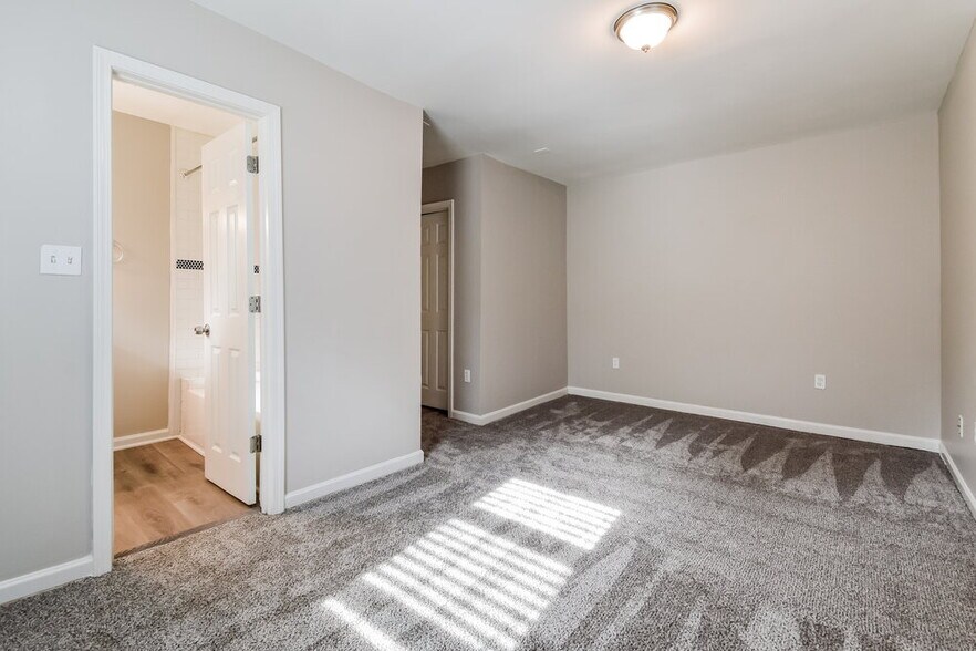 Building Photo - 1175 McDaniel St SW