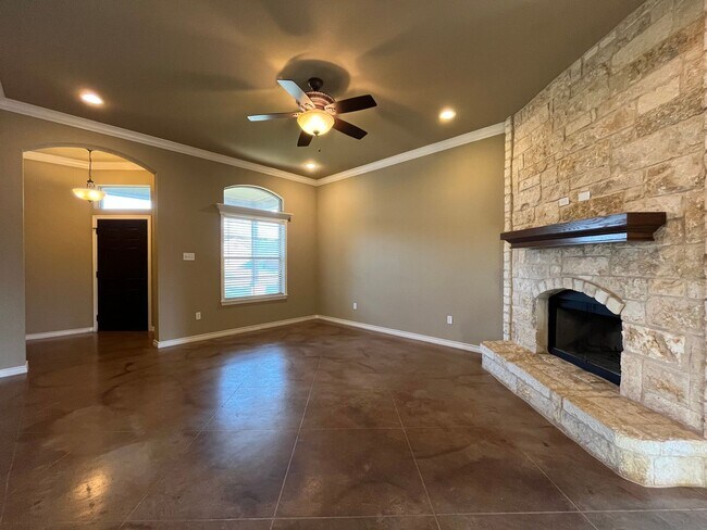 Building Photo - 3137 Silver Saddle Dr