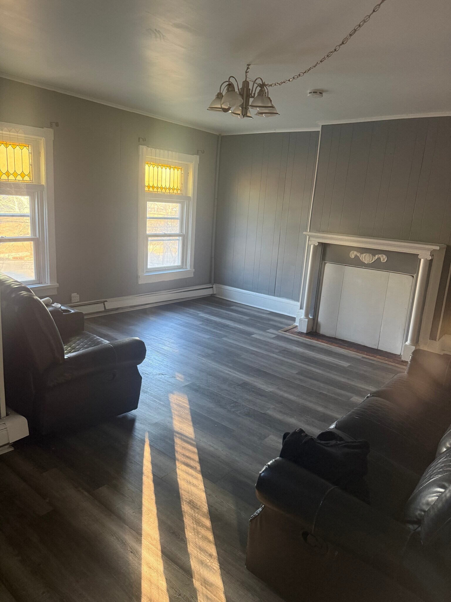 Building Photo - 1103 W State St