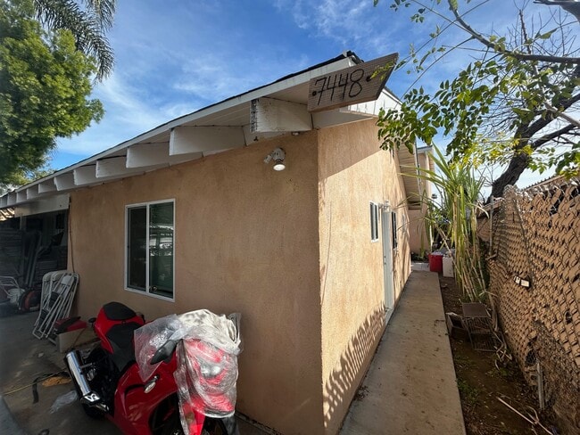 Building Photo - 7446 Tampa Ave