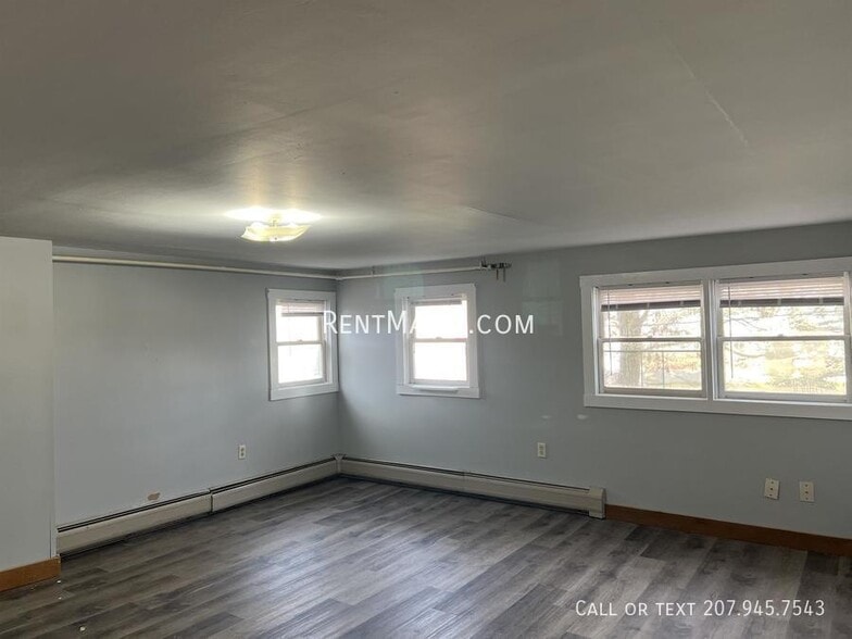 Building Photo - 2412 Western Ave