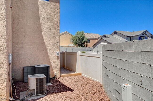 Building Photo - 6861 Sweet Pecan St