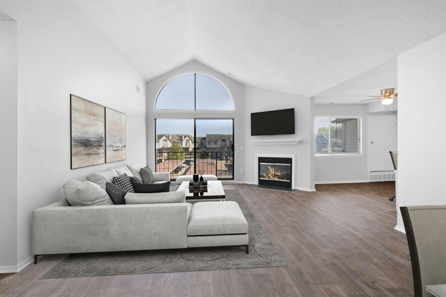 Penthouse Living Room - Carnegie Park Apartments