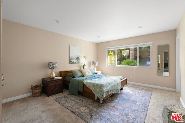Building Photo - 3194 Rossini Pl