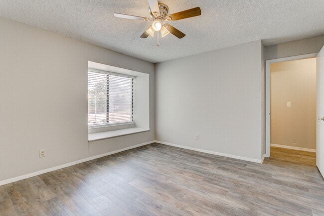 Building Photo - 1140 Holli Springs Ln