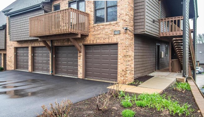 Building Photo - 5196 Hollow Wood Ct