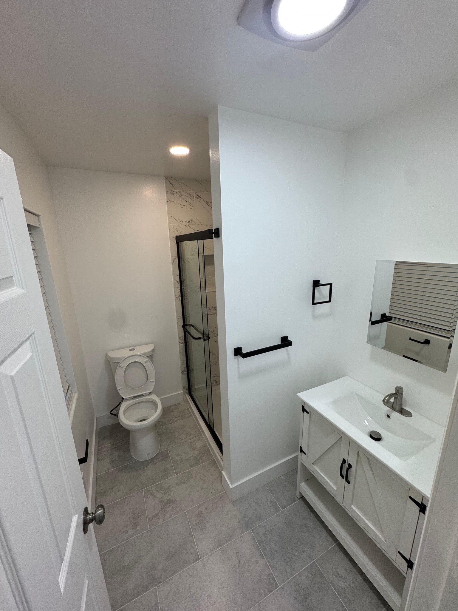 Building Photo - 1515 Camphor Dr