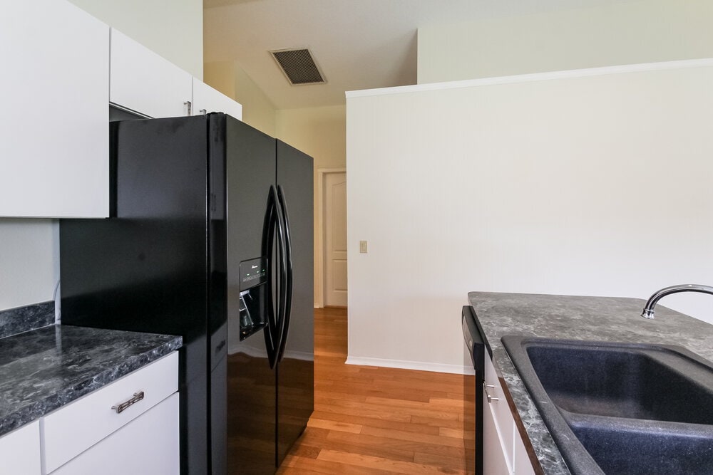 Building Photo - 7623 Clovelly Park Pl