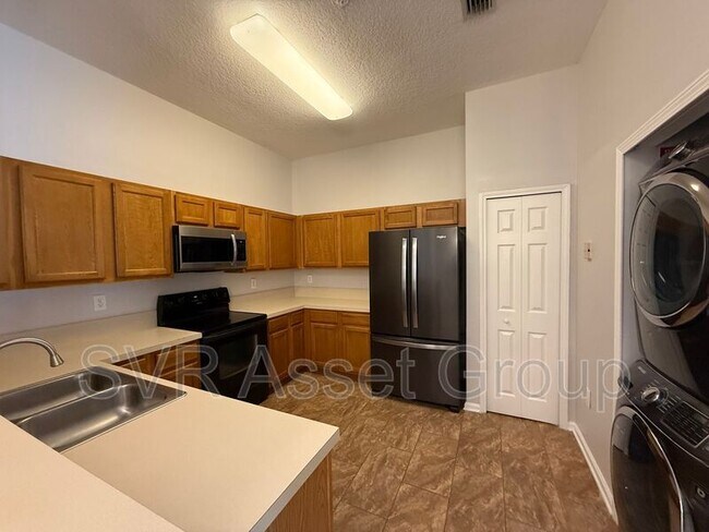 Building Photo - 6111 Maggies Cir