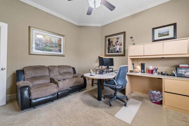 Building Photo - Solar Provided on Great Maumelle home