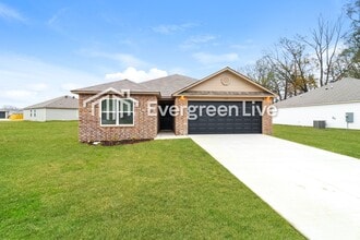 Building Photo - 154 Meadow Dr