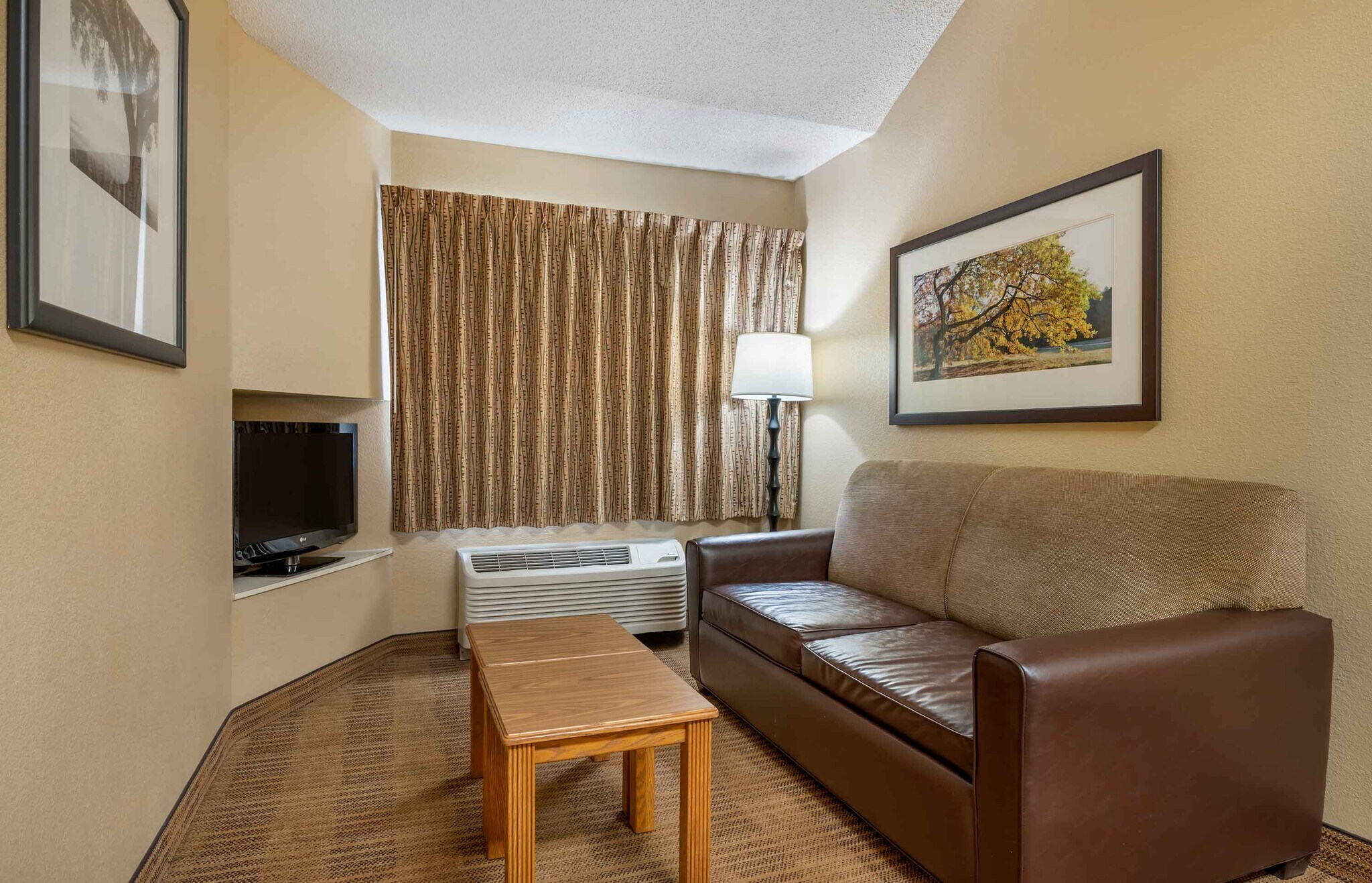 Building Photo - Furnished Studio-Indianapolis - West 86th St.