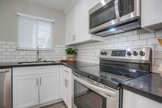 Interior Photo - The Royal of Rancho Penasquitos