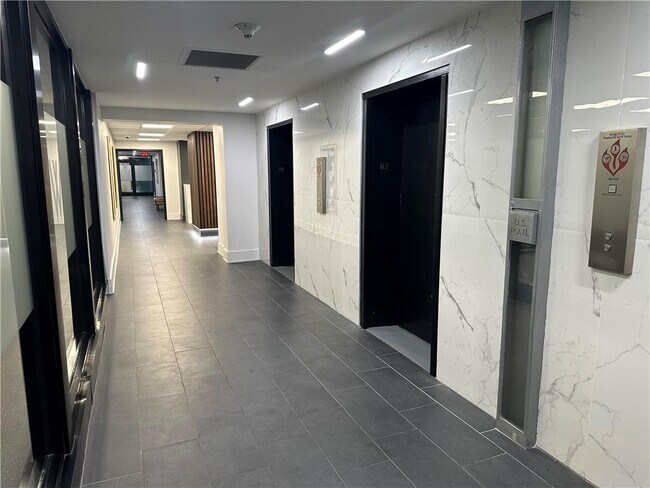 Building Photo - 620 Peachtree St NE