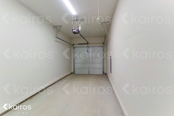 Building Photo - 4848 W Dacha Ln