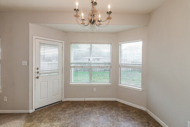 Building Photo - 15527 Lady Shery Ln