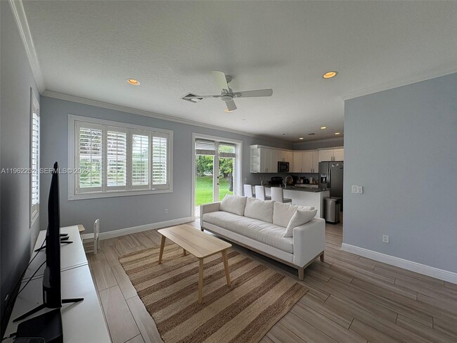 Building Photo - 10793 Oak Bend Way