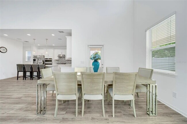 Building Photo - Stunning Fully Furnished 4 Bed Home with Resort-Style Community Amenities