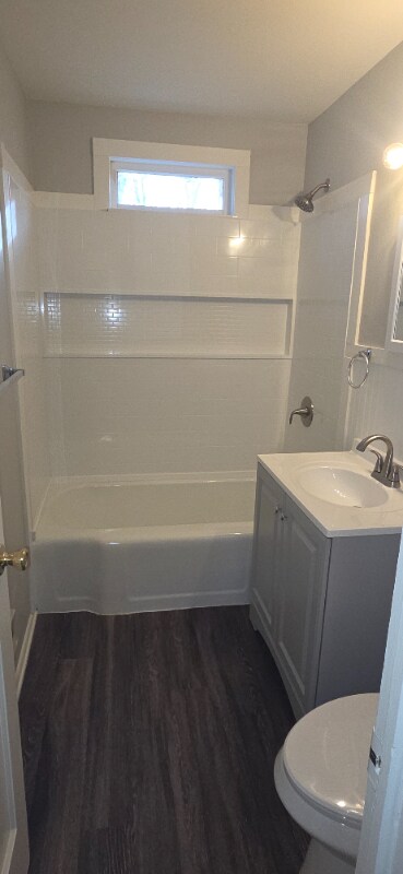 Building Photo - 2411 N Logan Ave