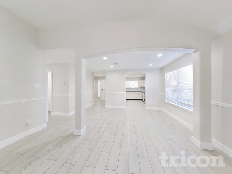 Building Photo - 19111 Deep S Ct