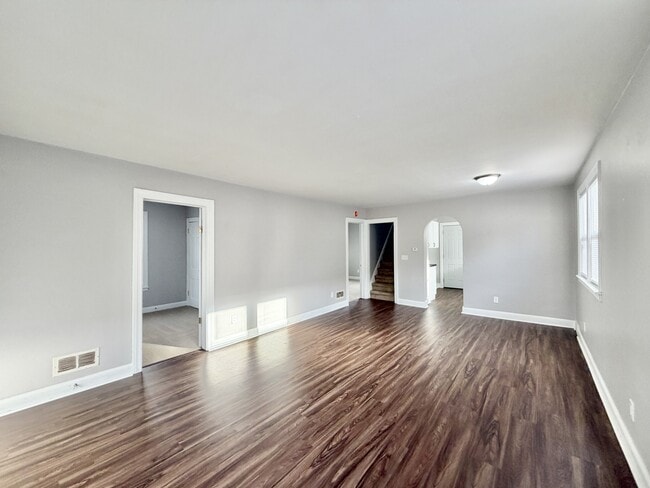 Building Photo - 1306 Copeland Ave