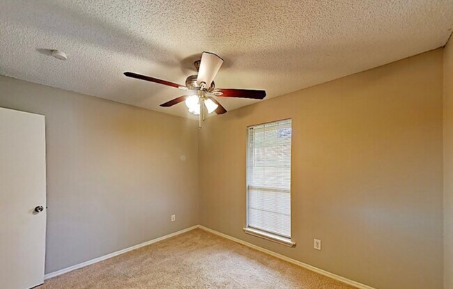 Building Photo - 4929 Patricia Ann Ln