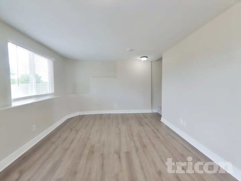 Building Photo - 4318 Sunridge Dr