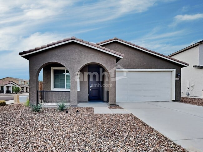 Building Photo - 6628 S 42nd Dr