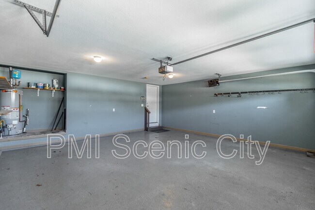 Building Photo - 8802 Mckenzie Farm Dr