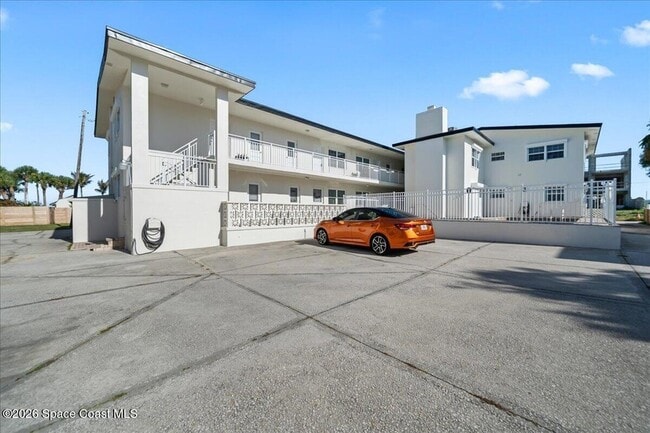 Building Photo - 154 Crescent Beach Dr