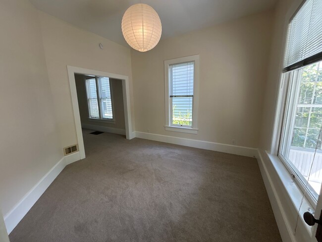 Building Photo - 116